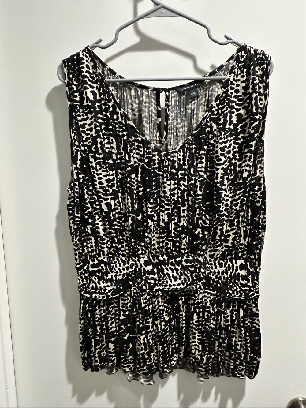 Banana Republic Black & Cream Printed Peplum Tank Top